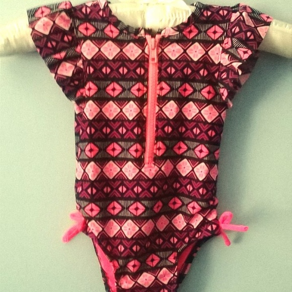 Cat & Jack Other - Girls Cat & Jack Swimsuit 18M